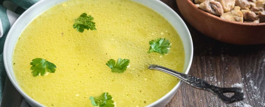 Classic Chicken Broth Soup Recipe – A Rich and Nourishing Homemade Essential – Intrecipes